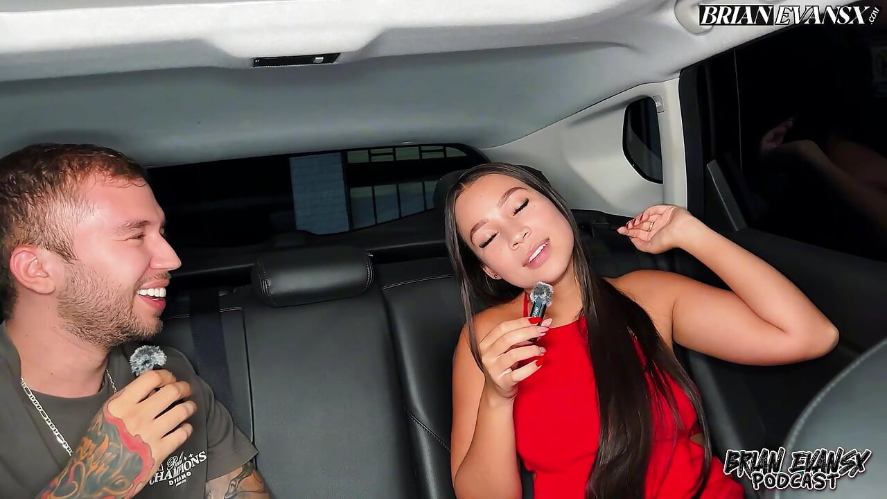 Colombian big booty Daniela Andrea has a happy ending interview with Brian Evansx