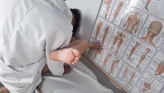 Underground Masseur Fucks His Clients!