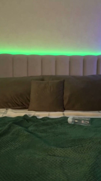 Double penetrating with jucielussie | Clip 1