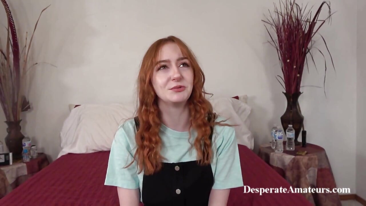 Salem et Shiloh, amateurs désespérés, se font défoncer la chatte par une grosse bite blanche