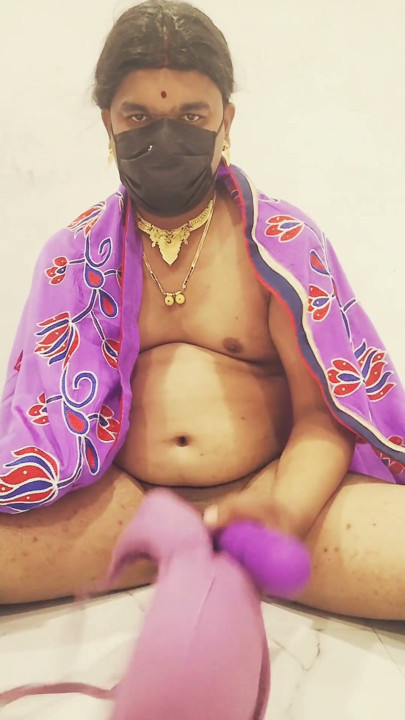 Dipali shemale enjoy wife sex toy and bra and saree hot sexx videos | Clip 1