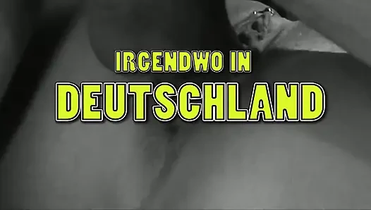 Dua wanita cantik yang lagi sange berat ini di-anal habis-habisan sampai mengerang keenakan