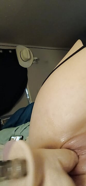 Fat wet pussy Machine fun