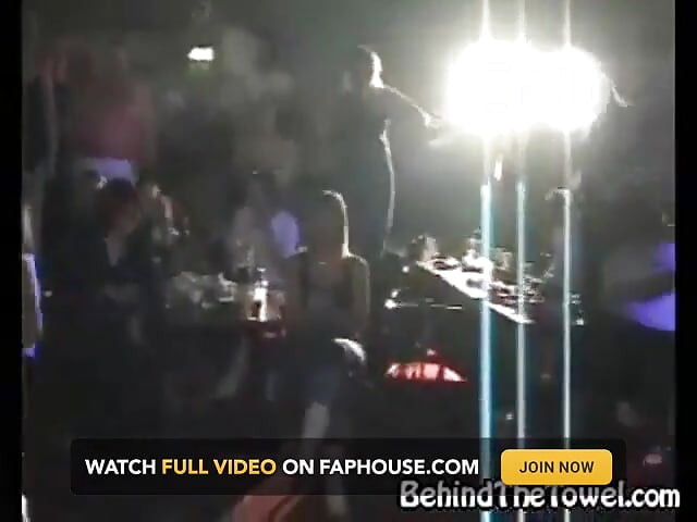 Show torride de pompiers