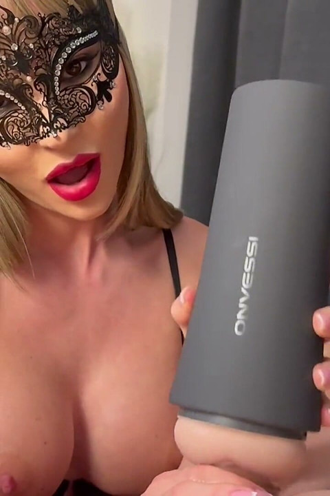 Watching Me While I Masturbate in Front of You. Fuck That Toy as if It Was Me