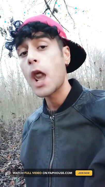 Twink Uses Cum Filled Condom After Fuck Like Bubble Gum and Puts on a Condom on His Tongue