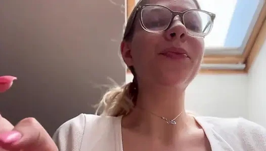 Удары по яйцам, ASMR - шептание - женское доминирование