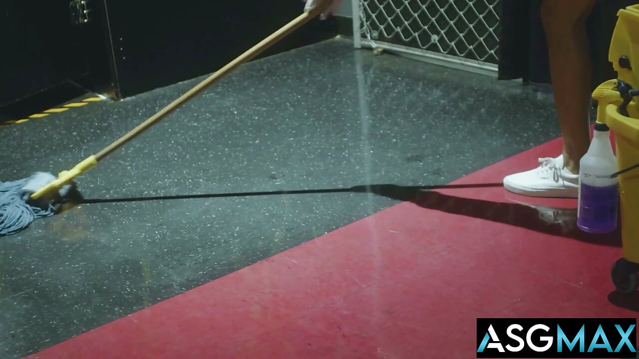 DISRUPTIVE FILMS - Janitor Cleans Cum From Gloryhole & Finds His Own Cock