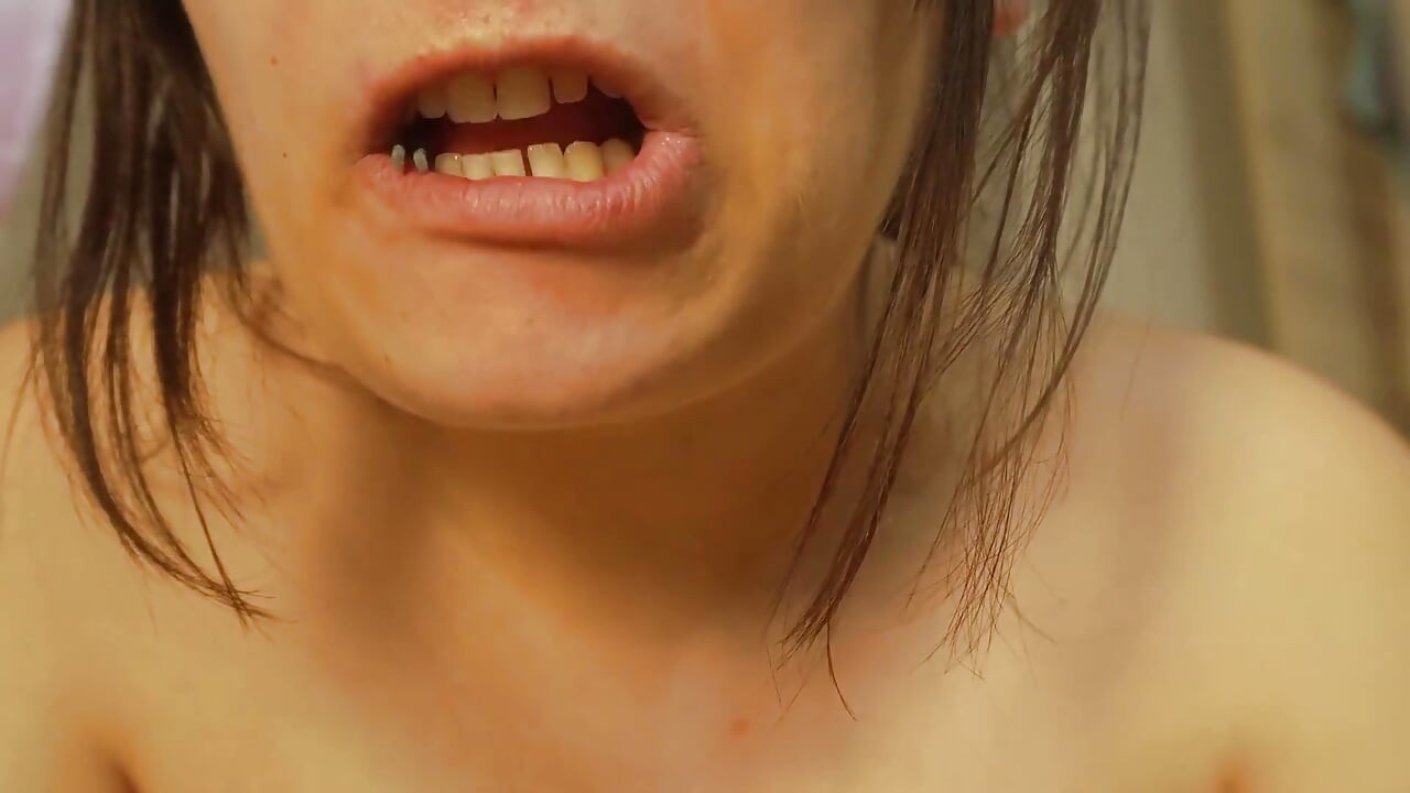 Giantess Girl Traps Tiny Humans in a Box for Her Amusement