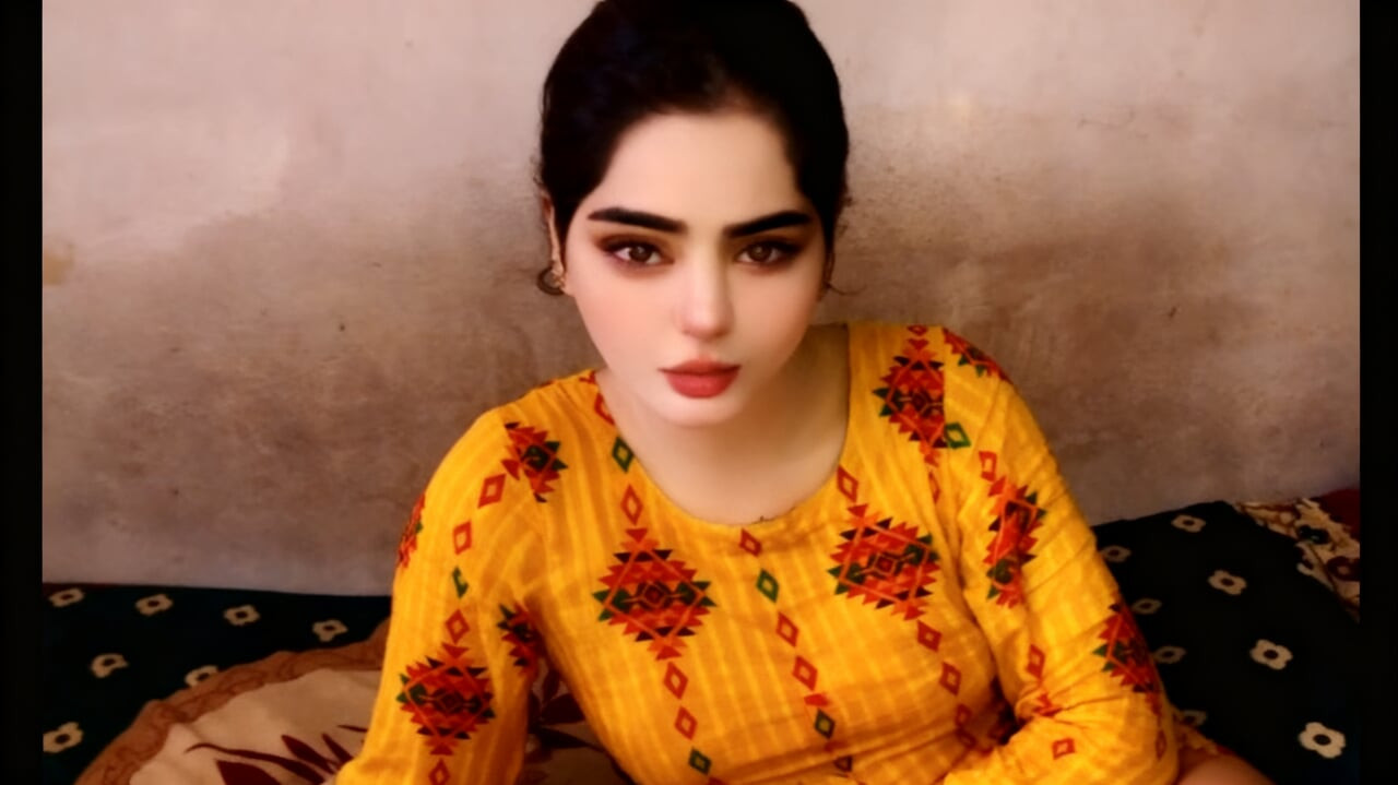 Padosan ki jawani dekh ke mera lund khada ho gaya