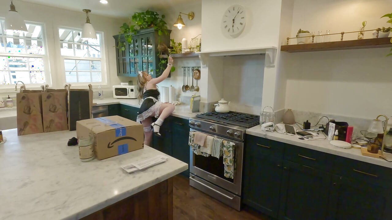 Blonde Maid Alexandra Quintezz Fucking Big Cock