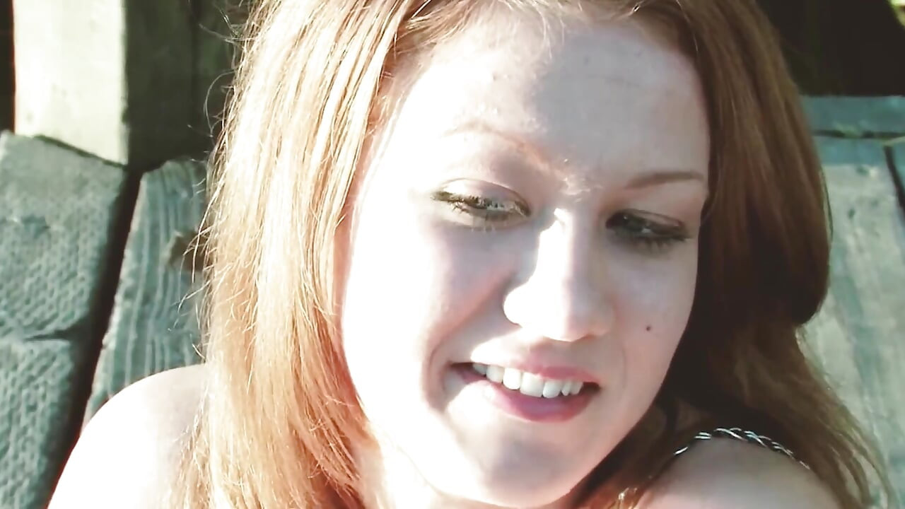 Οι γκόμενες θέλουν σεξ Σκηνή-2 Ξανθιά με μεγάλο κώλο απολαμβάνει ερασιτεχνικό σεξ με χύσιμο από πάνω