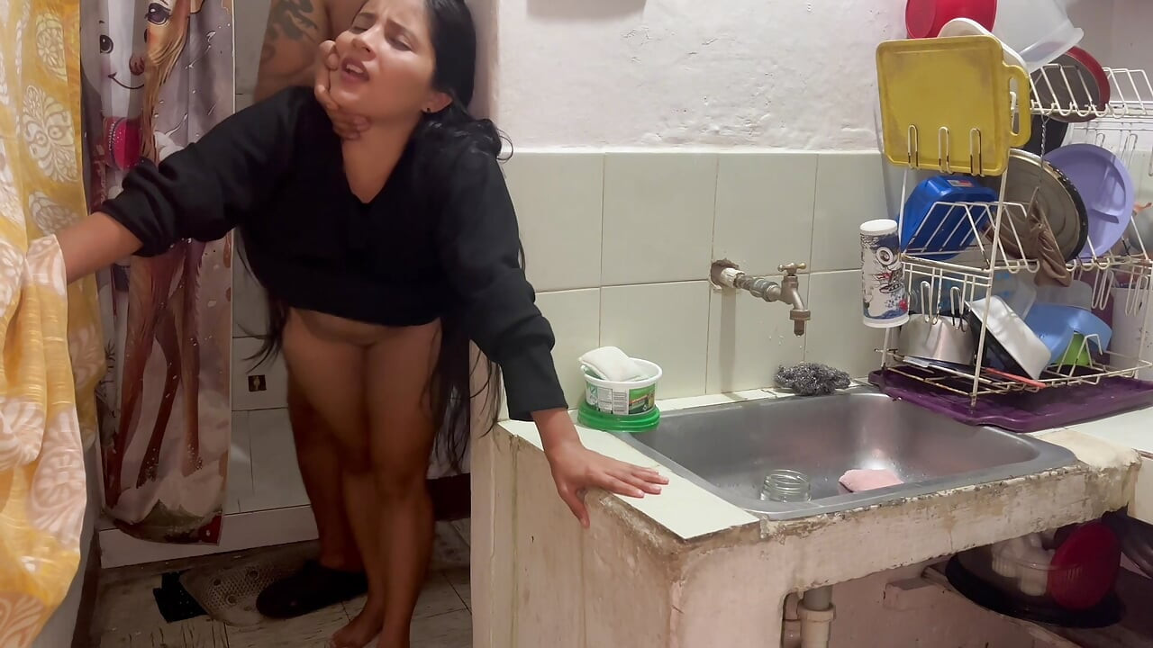 Real infidelity ! Fucking my sister-in-law in the kitchen
