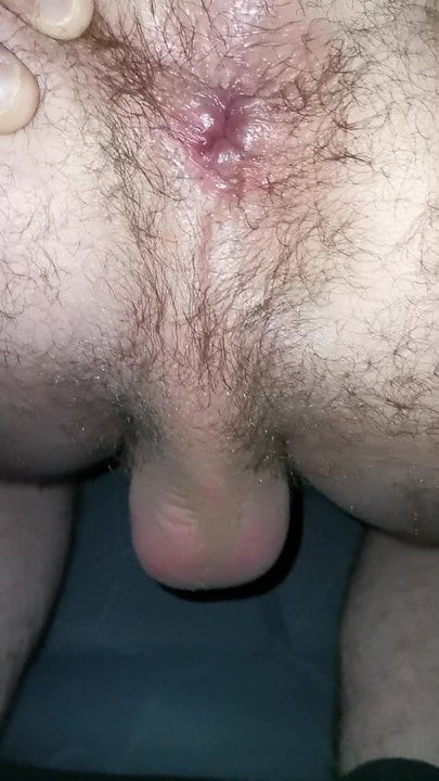 I love to show my hairy hole