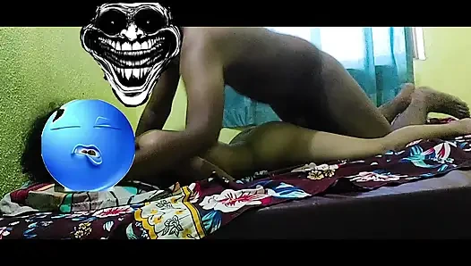 Zum ersten mal blowjob und doggystyle von indischem marathi-mädchen