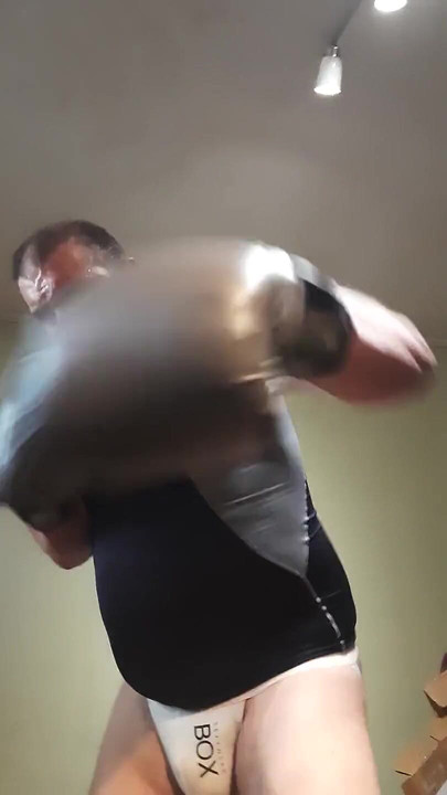Silver Daddy Boxer Vs. Jobber!