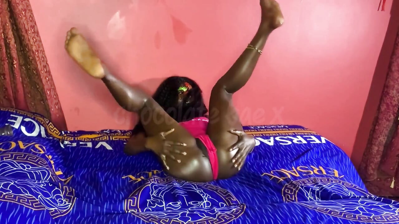 내 밀스셰이크는 모든 소년들을 마당으로 데려온다.... 보지 Poppin 4 Papi