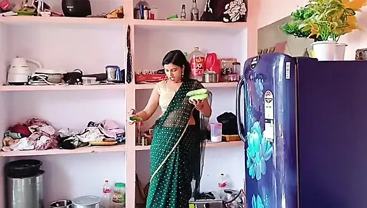 Gadis desa india dientot habis-habisan di luar ruangan