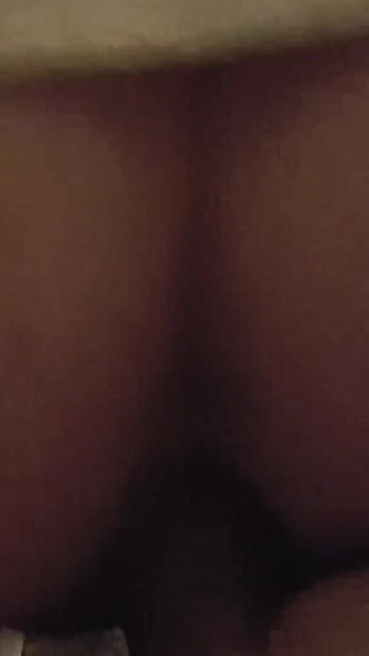 Ma belle-fille veut en savoir plus sur l’intimité pour que le Mac oblige | Clip 1