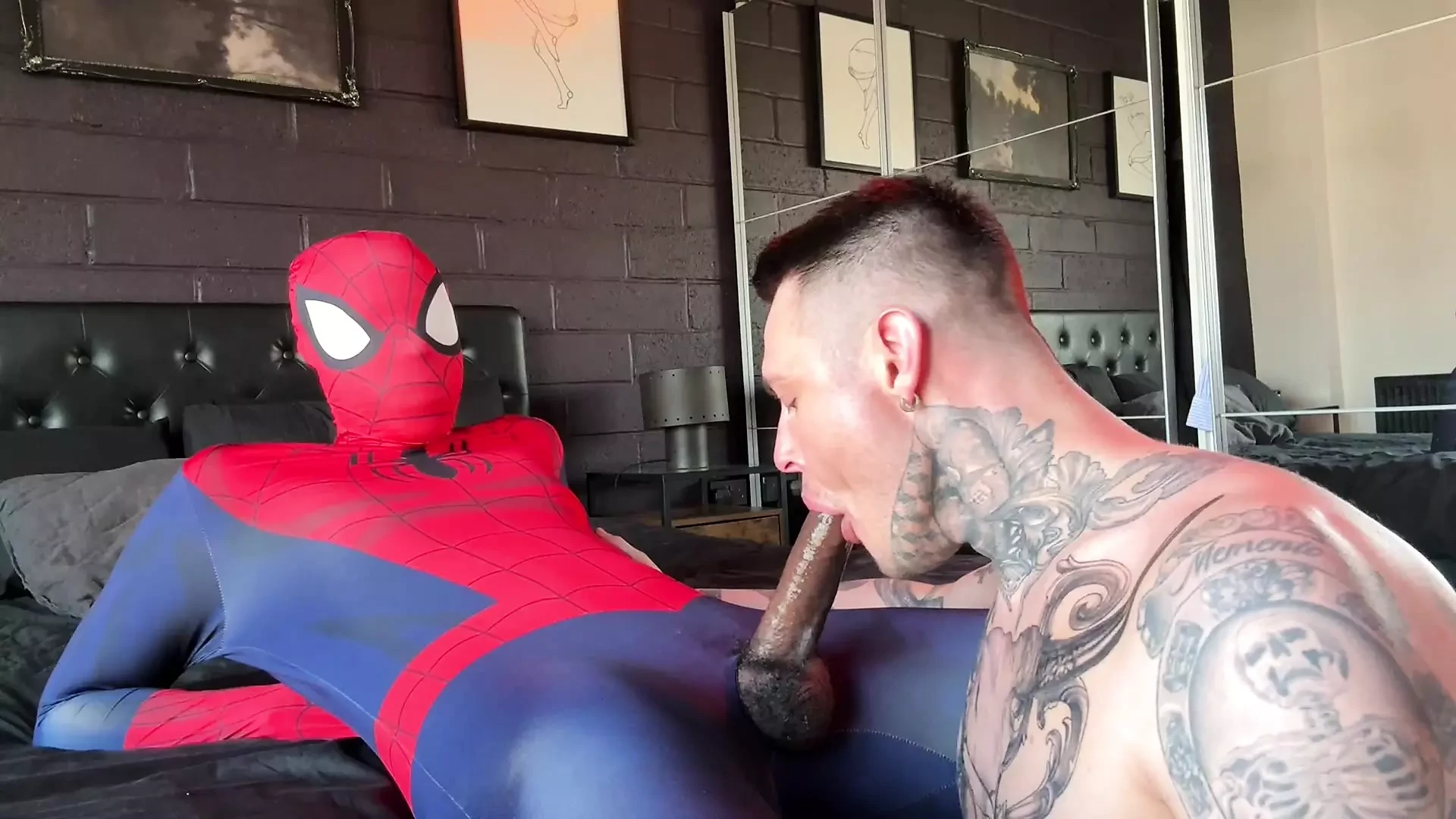 BBC Spiderman χωρίς καπότα