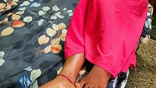 Ammu kırmızı renkli sutyen büyük memeler