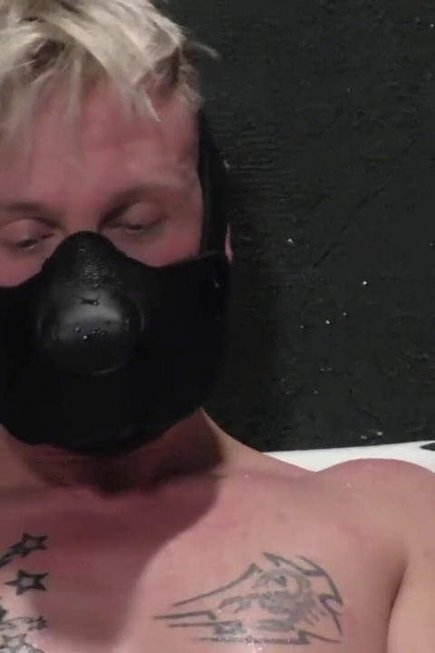 Watersports: Piss and blowjob