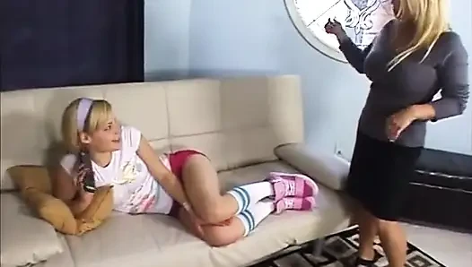 Huge tit step mommy always wanted three way fuck step daughter's boyfriend