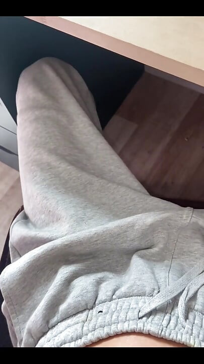 French Femboy Getting to Horny to Work and Jerk off Under His Desk