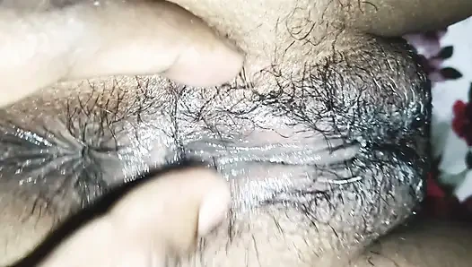 S-270. Bengoli bhabhi doing boobs sucking with boyfriend