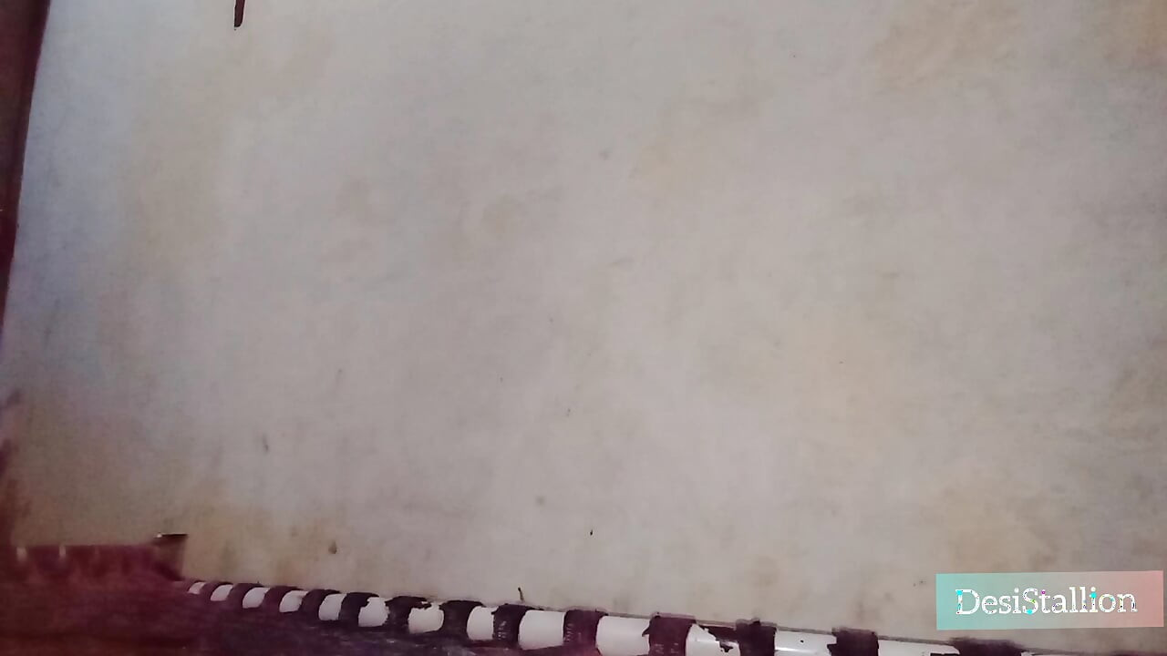 Jutarnje iznenađenje - Probudio se napaljen i pojebao mi guzicu bananom 🍌