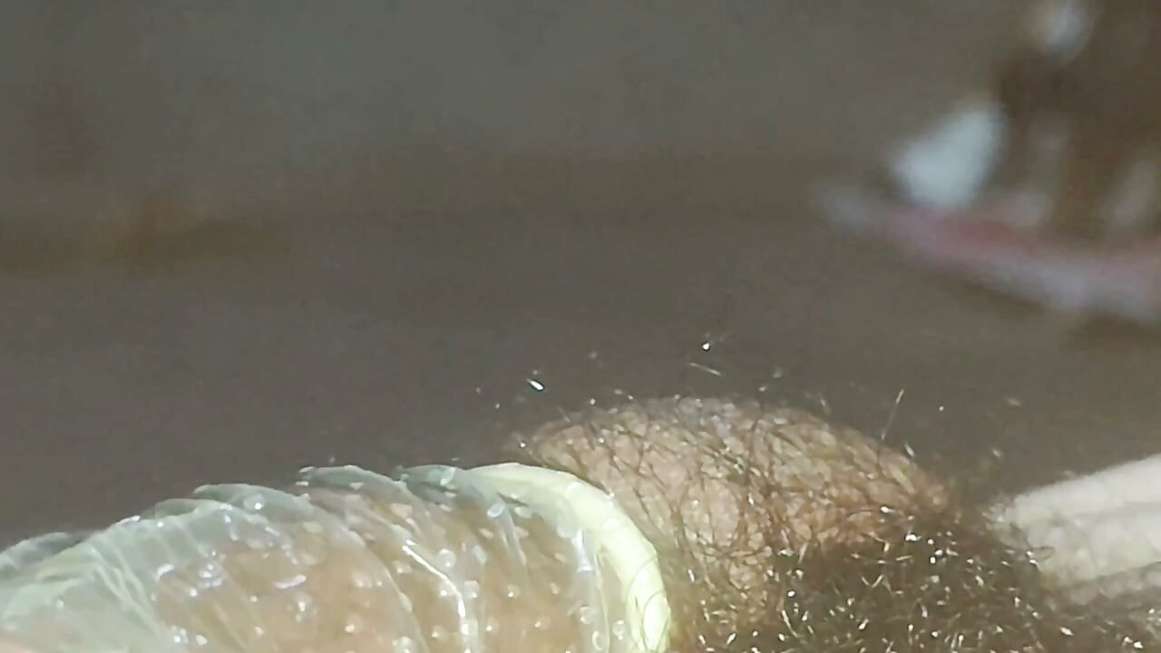 Indian hot video: Having sex secretly at night