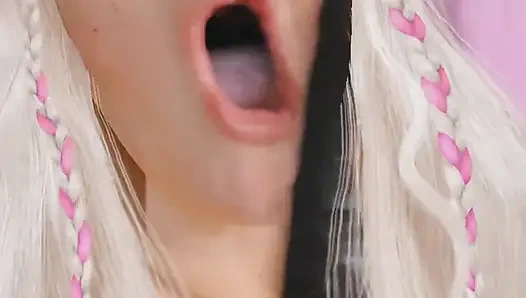 Peter menampar sperma muka pelacur ini yang akan dicicipinya