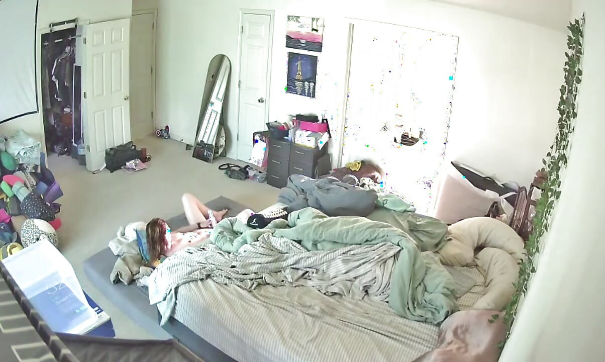 Hot MILF gets caught squirting