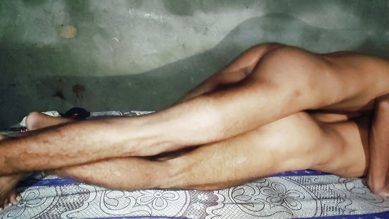 Lamba Bada Vishal lund Chhoti gand ki chudai ki sautele bhai ne /gaye end top desi sexy video