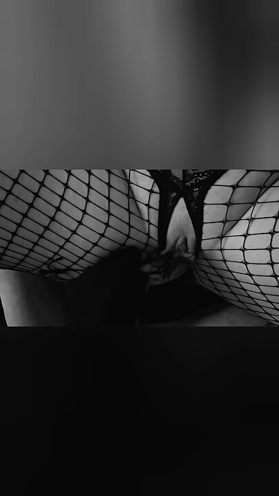 BDSM-Session with my wife - Final: clamps, licking, slapping, squirting , release clamps