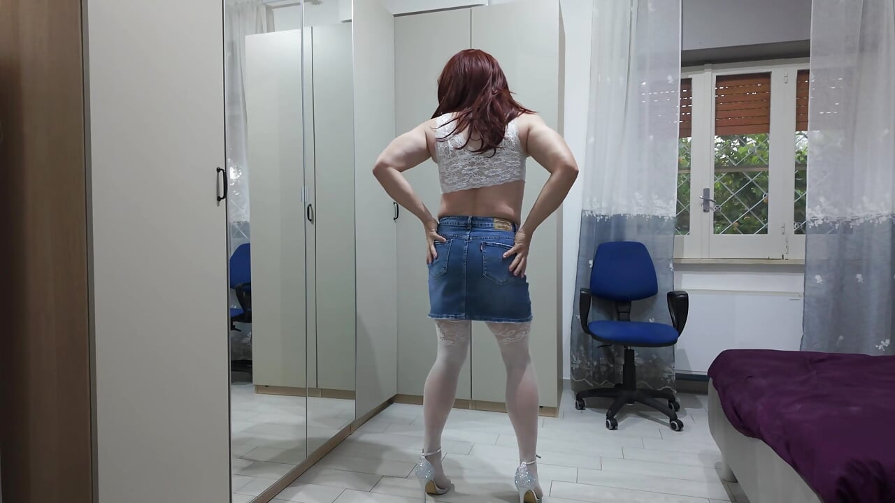 Chơi với ba dương vật giả lớn