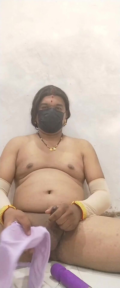 Wearing sister-in-law's saree, bra belt, brother-in-law shook his penis and took out semen | Clip 3