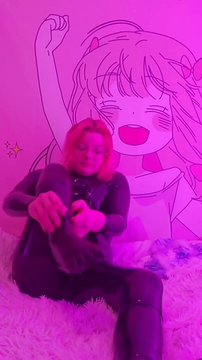 Latex Doll Fucks Her Mouth with a Huge Tentacule