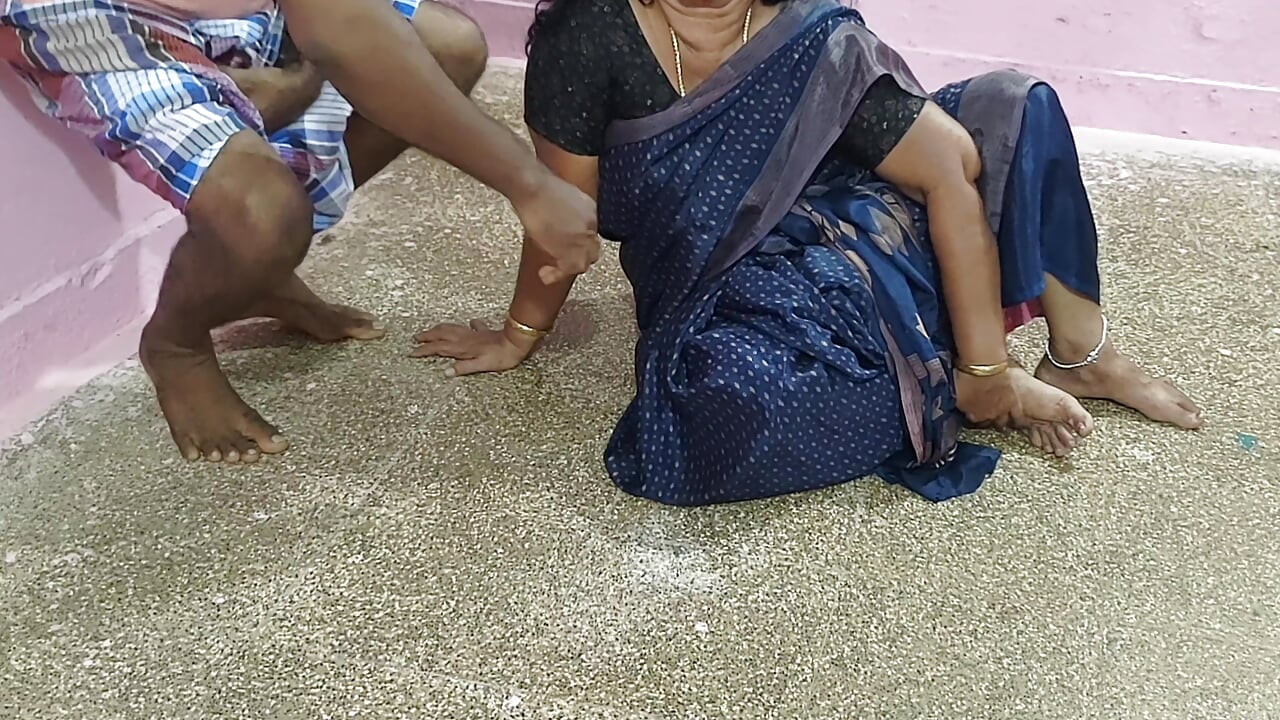 Làm Tình Lãng Mạn Và Thô Bạo Với Một Người Phụ Nữ Trưởng Thành