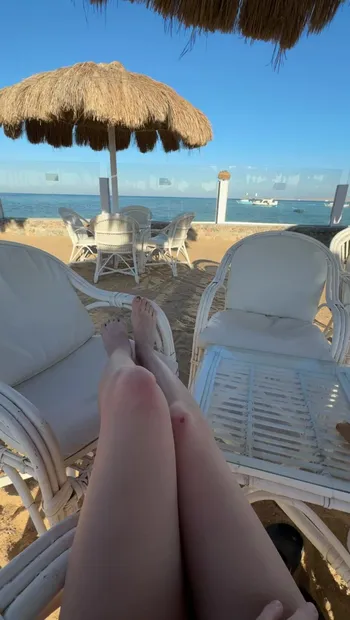 giantes worship big toes big legs in beach outdoor-I love teasing you - I know how you want me - but I remain only the chosen o