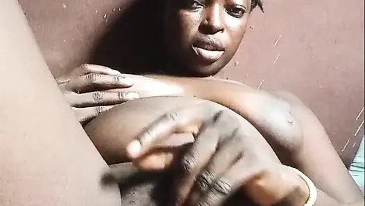 Kpomo amcığım çok kalın