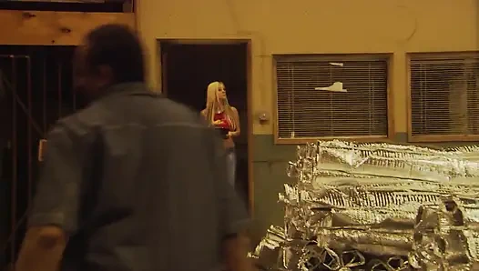 Geiles paar geht aus ihrem ausgefallenen auto und knallt direkt da draußen extrem