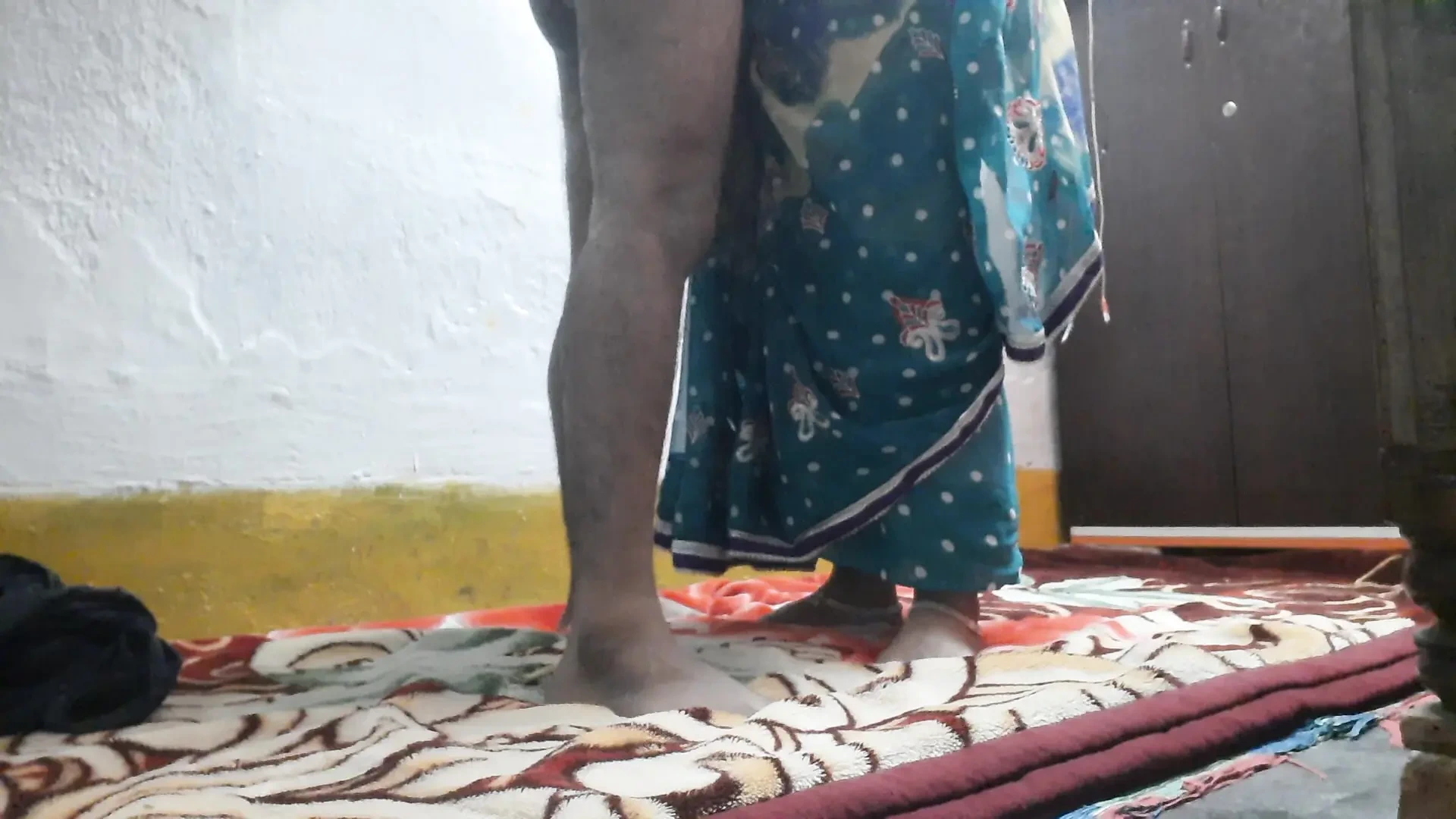 Hot Romance with Young Maid