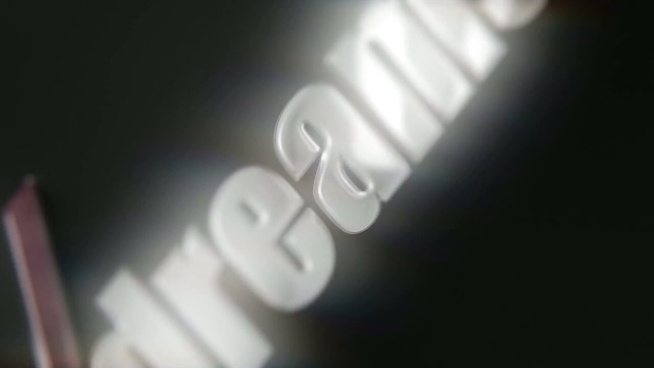 হানি এক্স-লিপস ও বেলা এক্স - পিসিং অ্যাডাল্টস