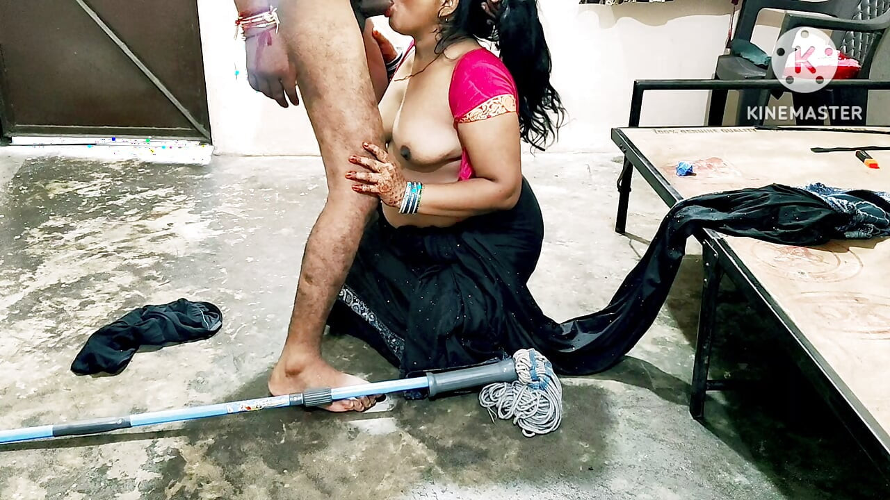 Indian Desi maid annu funked by owner