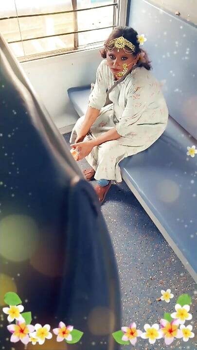 🥵KANNADA INDIAN TRAIN Hot Indian Nabour Girl Sucking Dick So Good And Recieve Warm Cum In Mouth