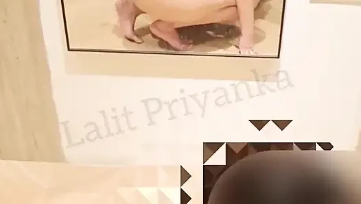 Evli Kadın Ev Hanımına Seks Yaparak Ödüyor