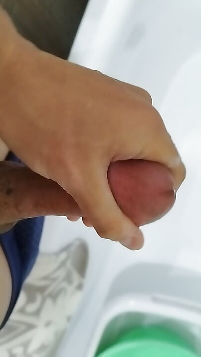 Szarpanie w łazience