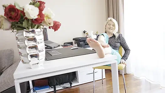 She Uses Her Beautiful Feet to Make Me Happy!