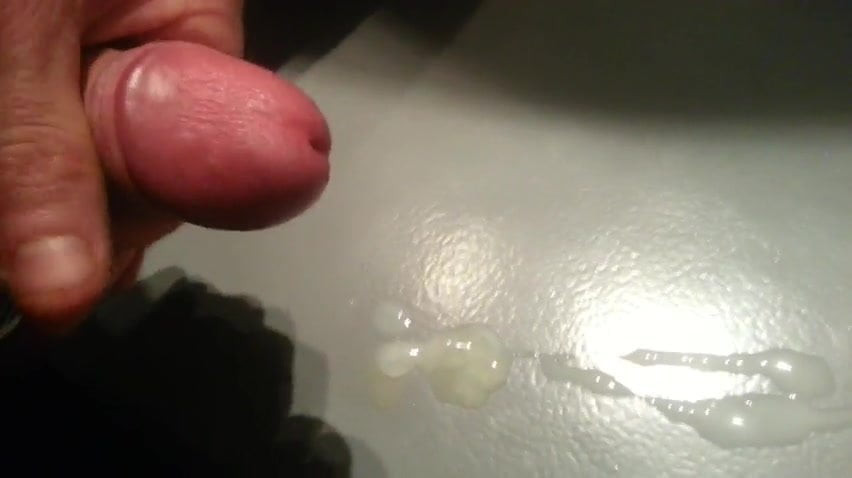 Cumming, CLOSE-up